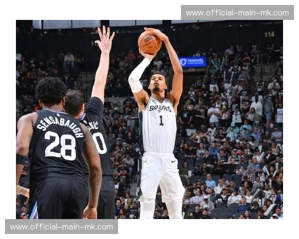 马刺进攻效率联盟第十防守第三，攻防平衡成西部崛起关键因素